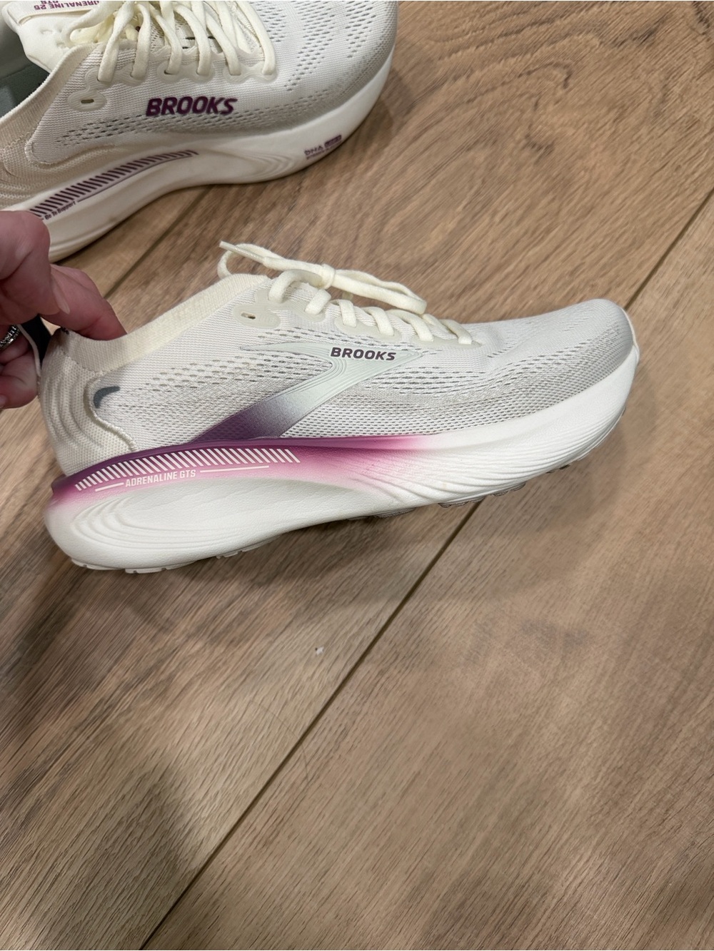 Brooks Women’s Cream & Magenta Running Sneakers - Picture 12 of 16